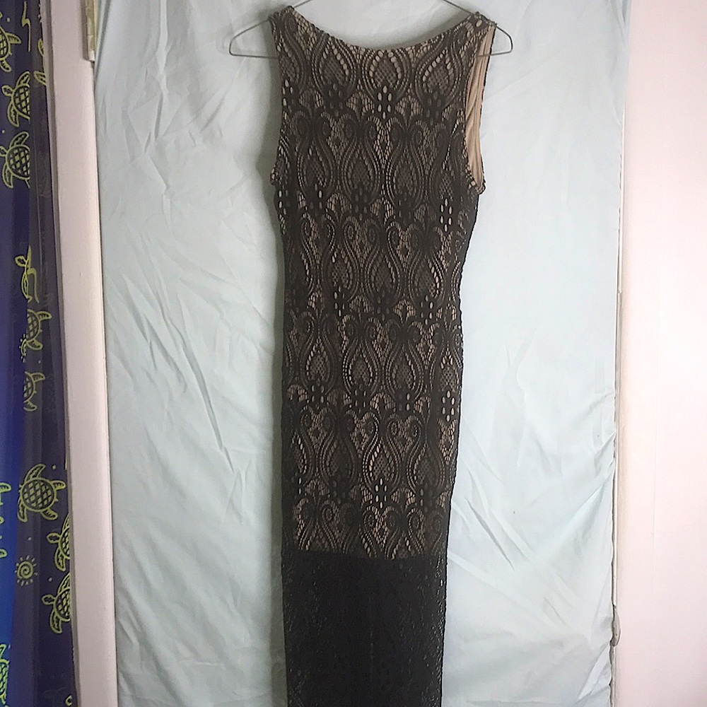 Black and cream lace dress